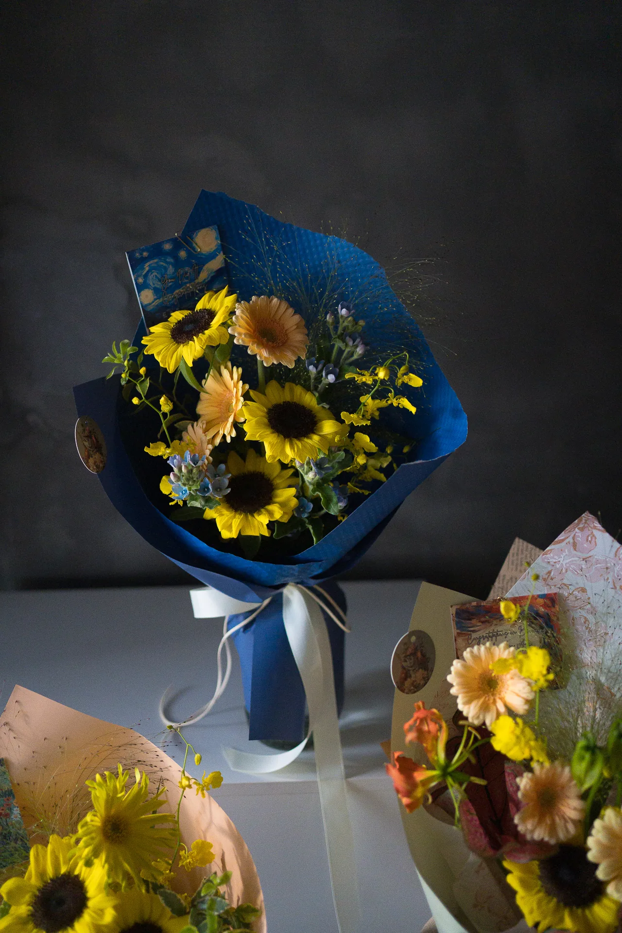 《藍光星語》｜星光系藍色畢業花束 5