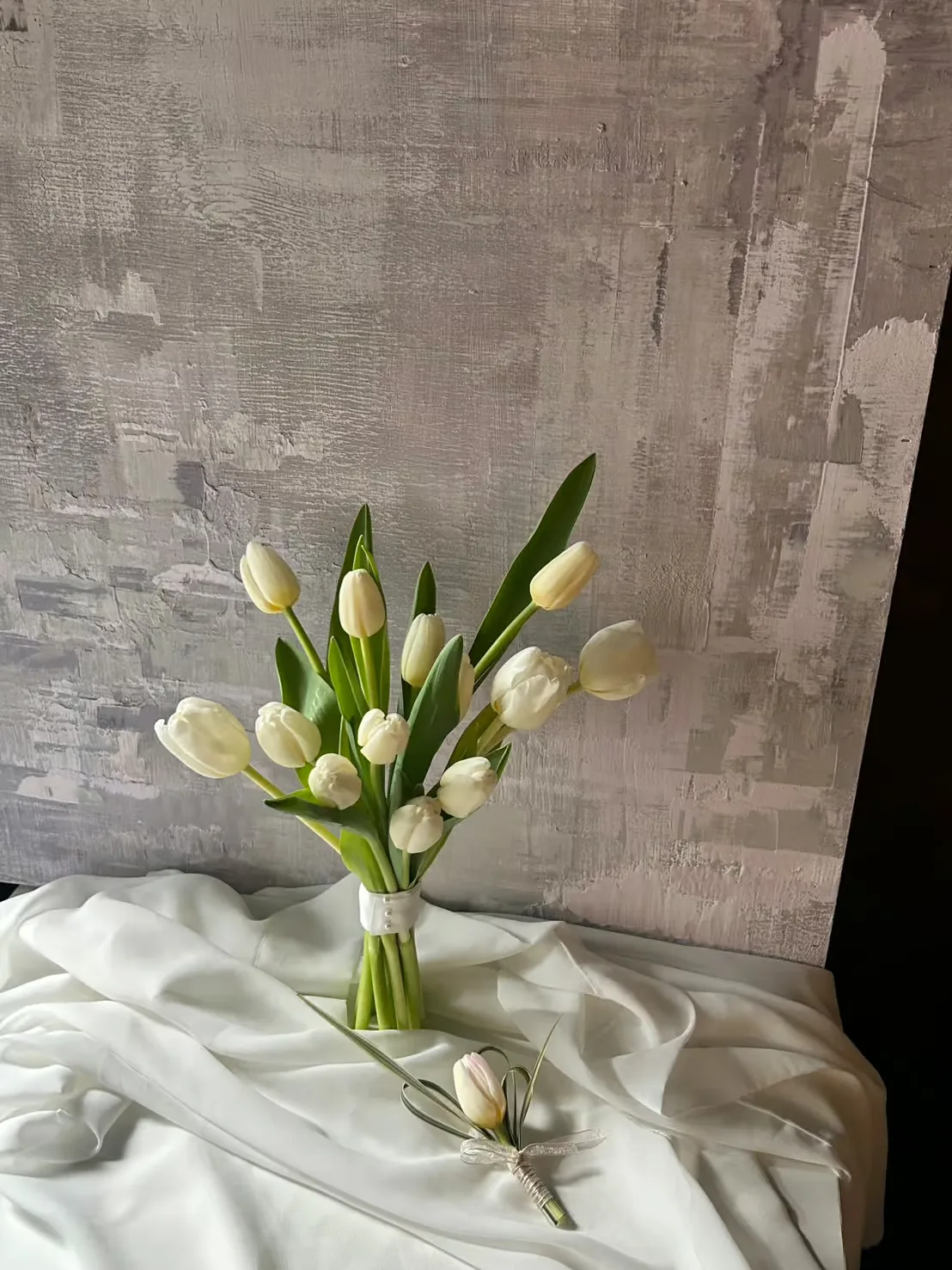 鮮花捧花｜各色鬱金香混合捧花 5