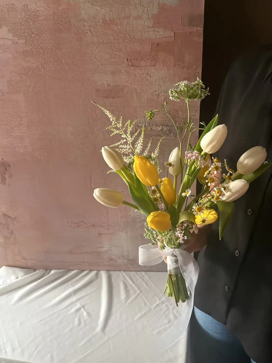 鮮花捧花｜各色鬱金香混合捧花 6