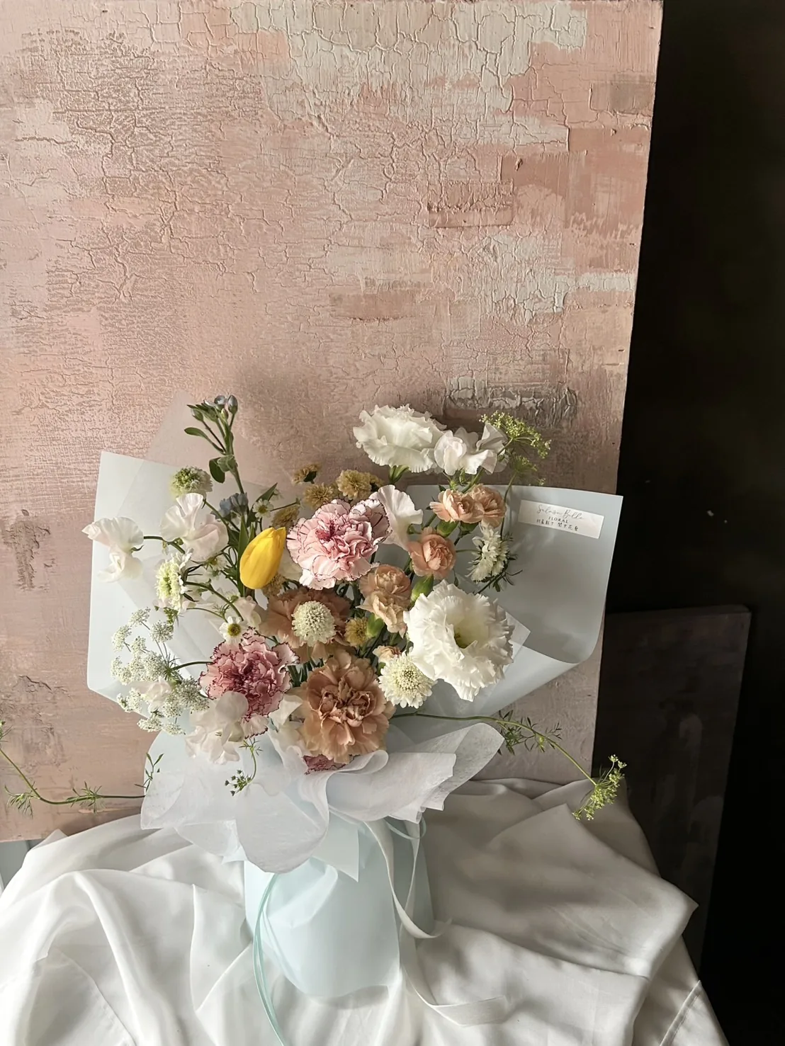 鮮花花束｜繽紛色系 多樣混合花材花束 6