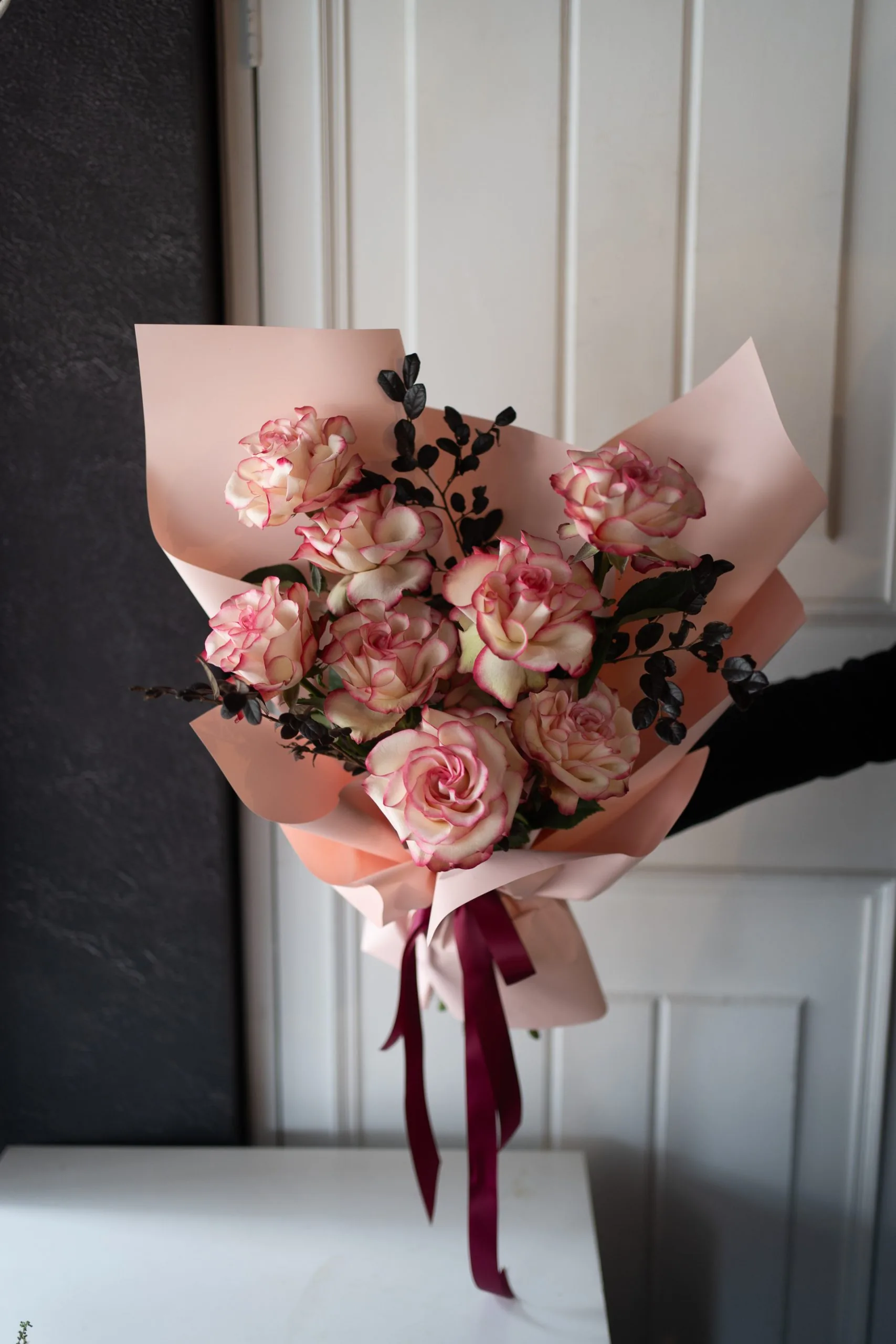 情人節｜剛好的浪漫𝓛𝓸𝓿𝓮 進口玫瑰花束10朵