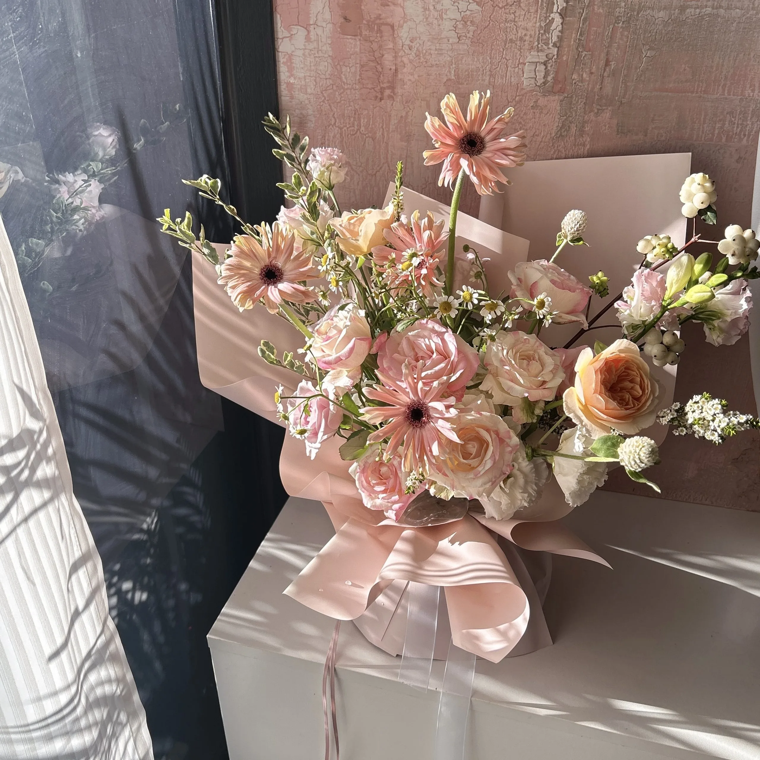 鮮花花束｜氣質粉白色系 多樣混合花材花束 3